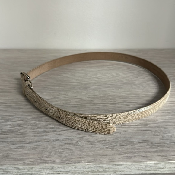 Ann Taylor Leather Belt, Size S - Picture 3 of 9